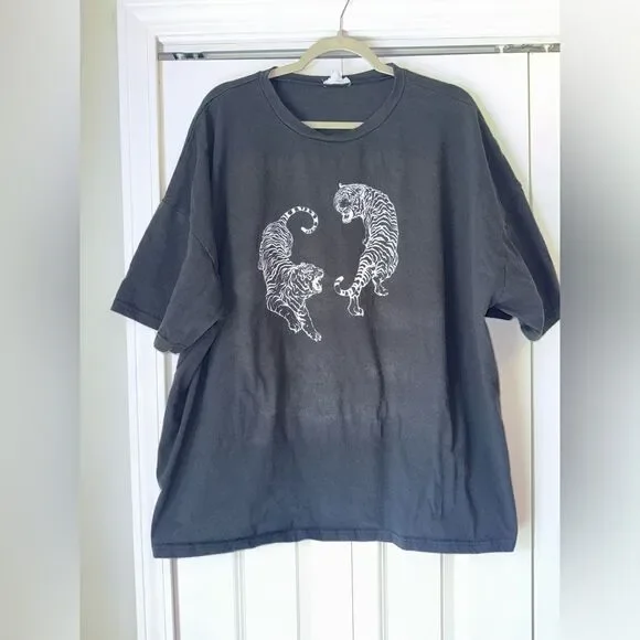 CHIC SOUL 2X WOMENS ROAR LOUDLY OVERSIZED TIGER BOYFRIEND TEE - Picture 3 of 10